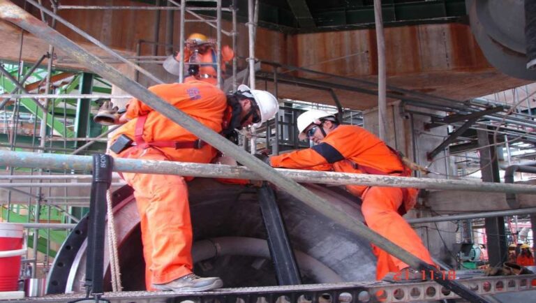 Armado, montaje y obra mecánica de aeroenfriadores (3)